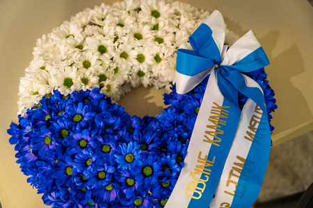 Polaganje cvetja na občinski praznik (14)